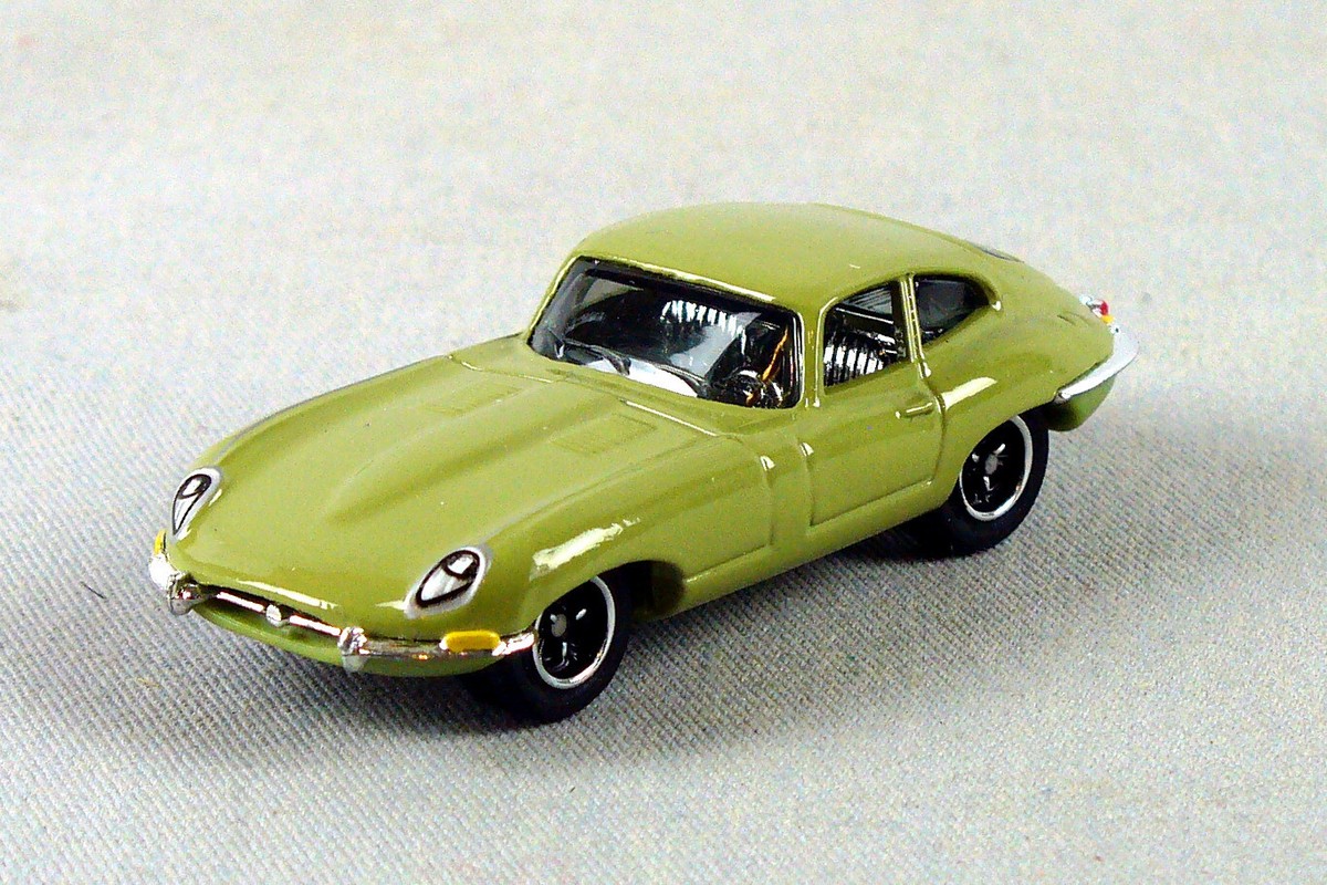 ミニカー 1961 JAGUAR  E-TYPE BEST-MODEL 9801 Scale 1/43 | JAGUAR E-TYPE COUPE 1961 BLACK