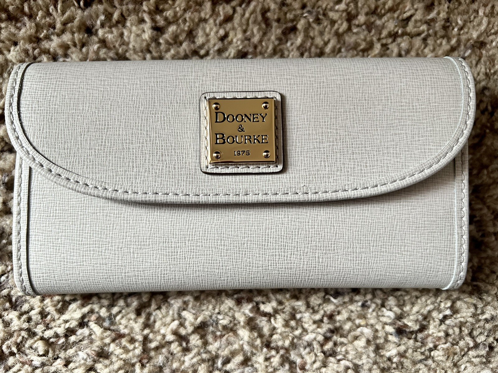 Dooney & Bourke SAFFIANO Exclusive Leather Collection Continental Clutch Wallet eBay