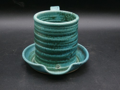 Studio Pottery Bacon Cooker for Microwave Green Verdigris Glaze Artist Signed - Picture 6 of 9