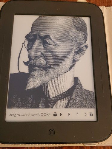 Nook 1st Edition with Foldable Case and USB Charging Cable - 第 2/7 張圖片