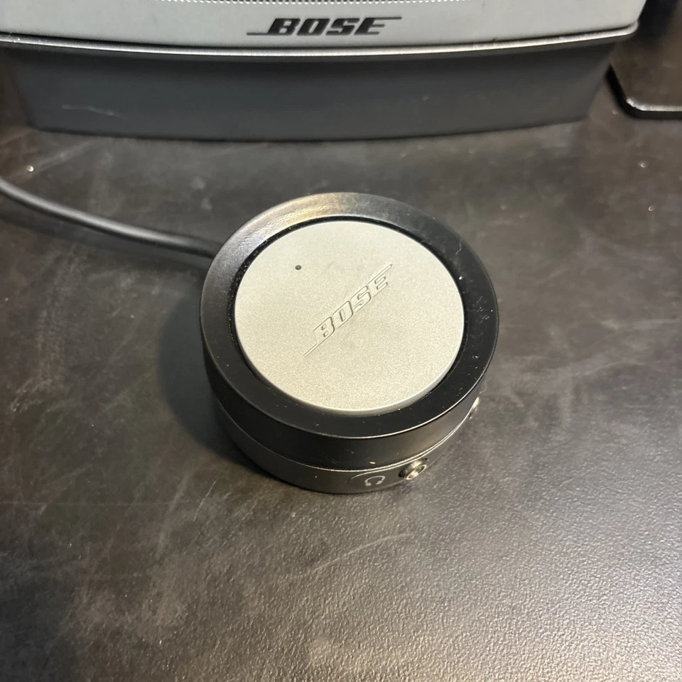 Sistema de altavoces multimedia Bose Companion 3 Serie II excelente Foto 2 de 4