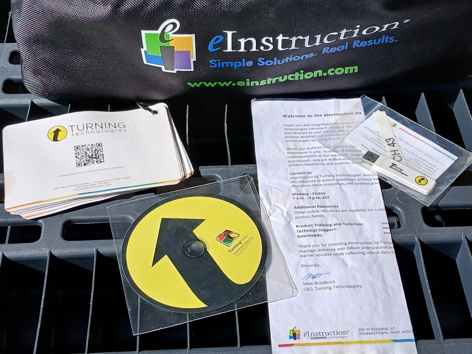 (Clearance) (32) turning Technologies Response Card NXT CD Stick + Case RCXR-02G - Image 4 of 4