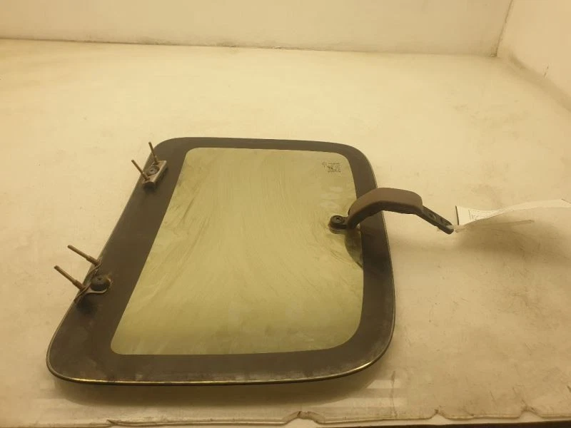 CUARTO DE CRISTAL LADO CONDUCTOR TOYOTA TACOMA SR5 95-00  Foto 2 de 4