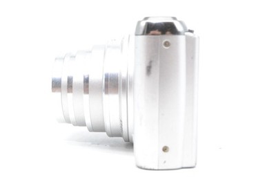 OLYMPUS STYLUS SH-60 ホワイト Olympus Stylus SH-60 Point & Shoot digital camera *Silver *superb