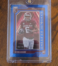 Panini 2023 Donruss Elite Rookie Elitist Devon Achane Blue /10 Texas A&M RE-13
