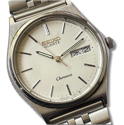 SEIKO Chronos クォーツ 腕時計 本体 Vintage Seiko Chronos 8123-6130 Silver Dial Day Date KANJI Watch