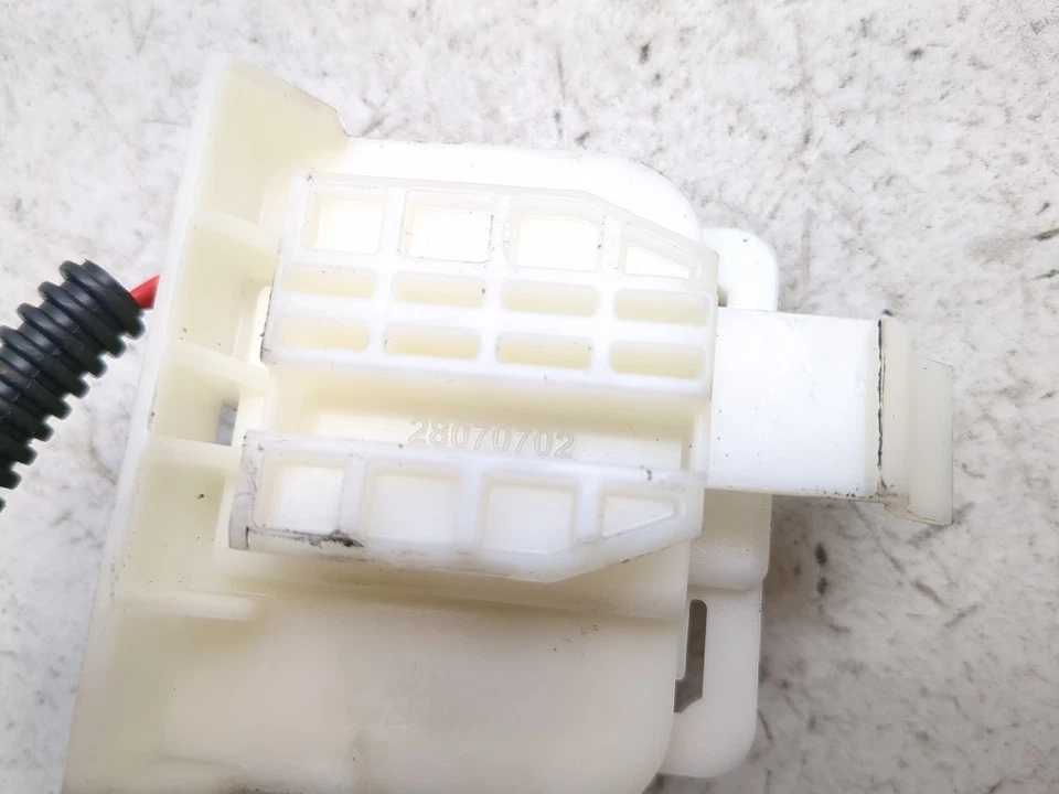 07-11 Harley FLSTC Heritage Softail Classic unidad de envío de nivel de combustible 28070702 Foto 3 de 4