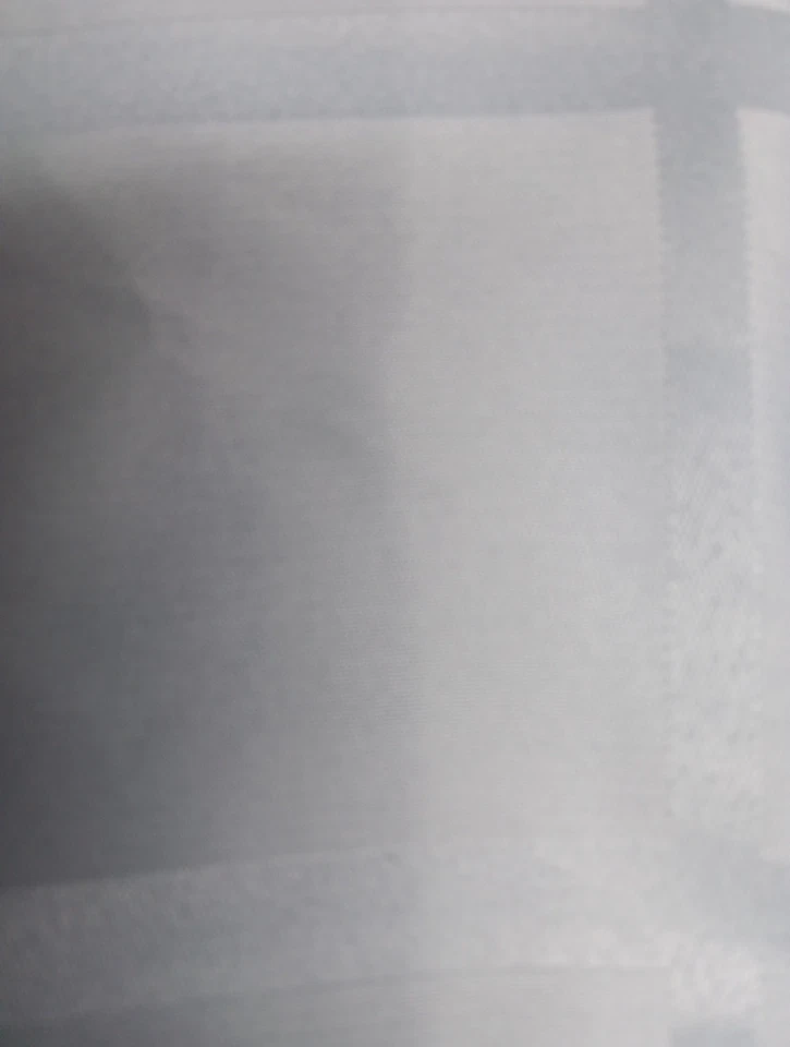 Mantel resistente a manchas a prueba de derrames Cuisinart gris claro 52" × 70" nuevo en bolsa Foto 3 de 4