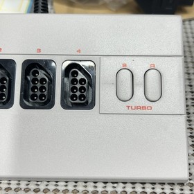 1990 NINTENDO NES FOUR SCORE FOUR PLAYER MODULE ACCESSORY Damaged Box