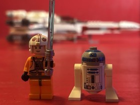 LEGO Star Wars: X-Wing Starfighter (9493), Ship, Luke & R2-D2 Only.