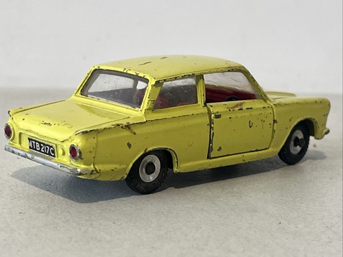 DE COLECCIÓN DINKY TOYS - AMARILLO FORD CORTINA BERLINA DIECAST MODELO COCHE SIN CAJA - Imagen 6 de 10