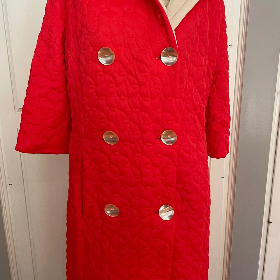 Vintage Vanity Fair Quilted Red/Pink Double Breasted Full Length Robe Coat - Image 2 of 4