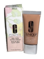 Clinique Stay Matte Oil Free Makeup Shade CN28 IVORY  VF Full Size 1oz / 30ml