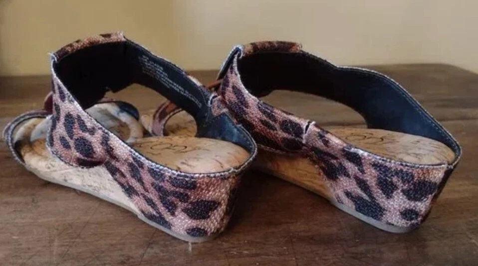 Sandalias de corcho de tela de guepardo Sugar Slide Foto 2 de 3