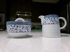 MIKASA SUSANNE SUGAR BOWL WITH LID AND CREAMER