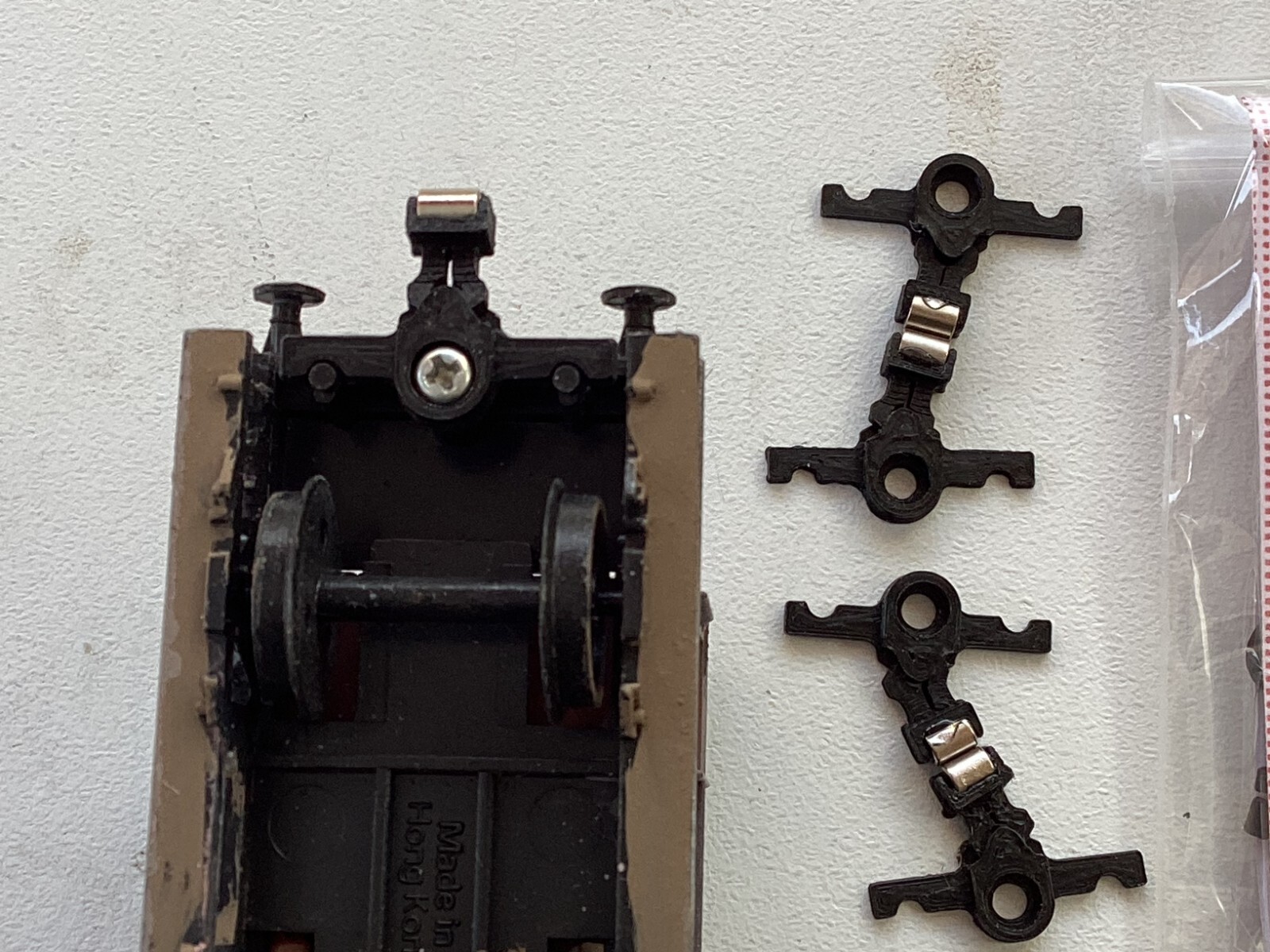 OO / HO COUPLER HORNBY TYPE PIVOTING REPLACMENT COUPLINGS 5