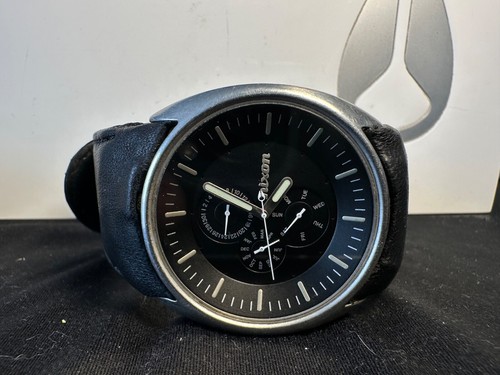 Nixon The Esquire CS Watch Black/Silver Leather Strap *Rare*
