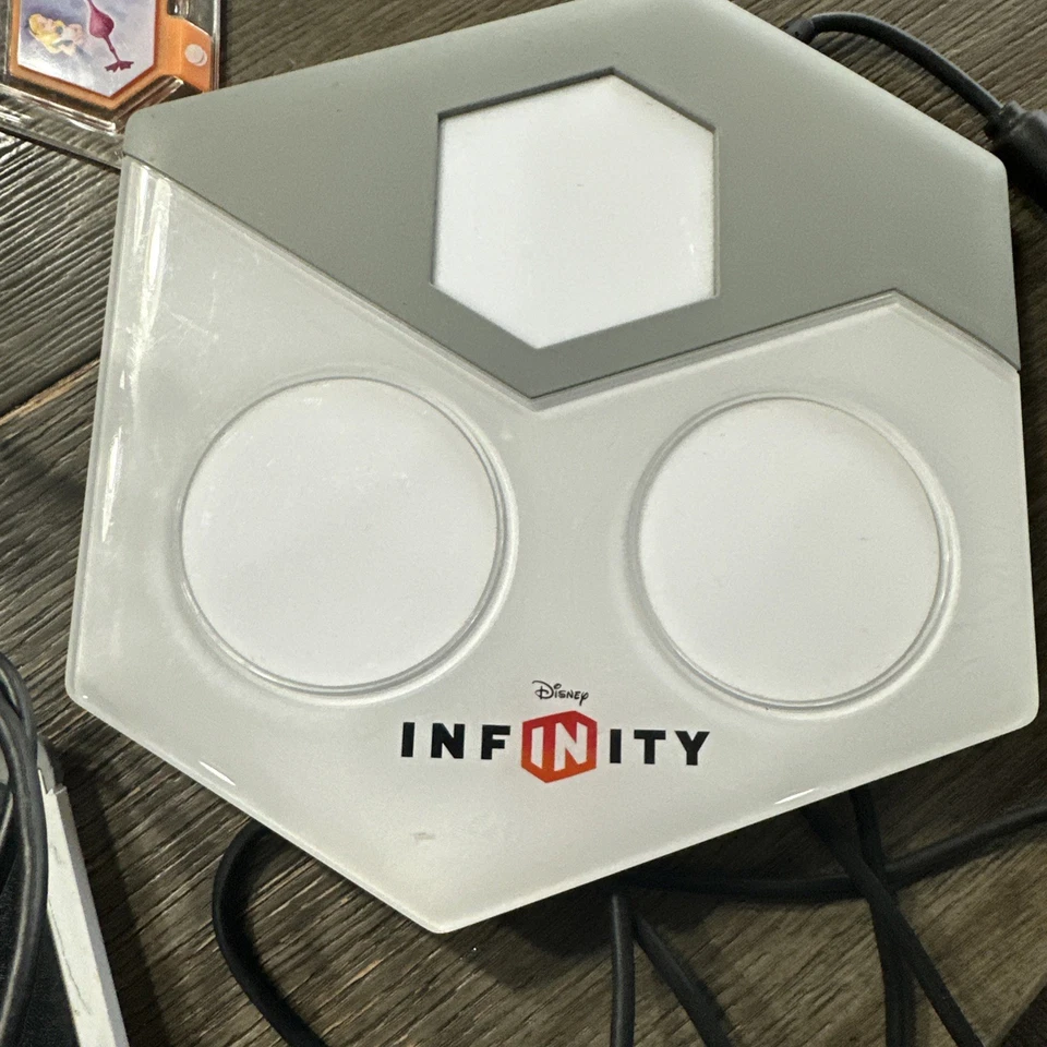 Lote de 14 bonecos Disney Infinity – heróis, piratas, monstros e muito mais - Imagem 4 de 4