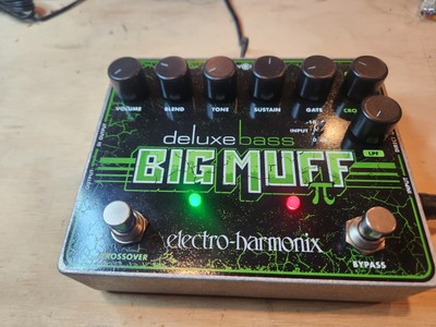 Electro-Harmonix Deluxe Bass Big Muff Pi Distortion Effects Pedal