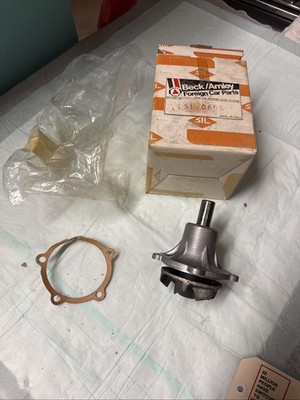 Toyota Corona Water Pump P435 Without Clutch.  