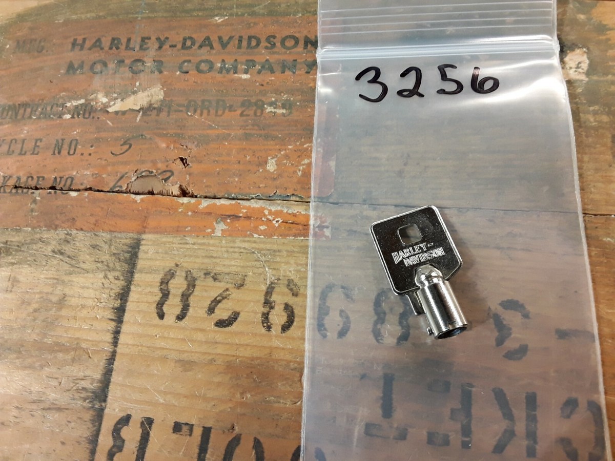 のん OEM Harley Davidson Barrel Key # 3256 Ignition Switch Fork