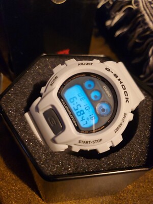 Rare Vintage Casio G-Shock DW-6900 1289 White Digital 