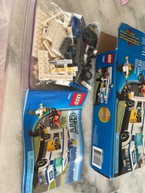 LEGO CITY: Prisoner Transport (7286) put it together only once