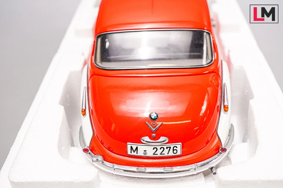 AUTOart 1:18 BMW 502 Fire Brigade Städtische Berufsfeuerwehr München | Y-905 - Bild 3 von 4