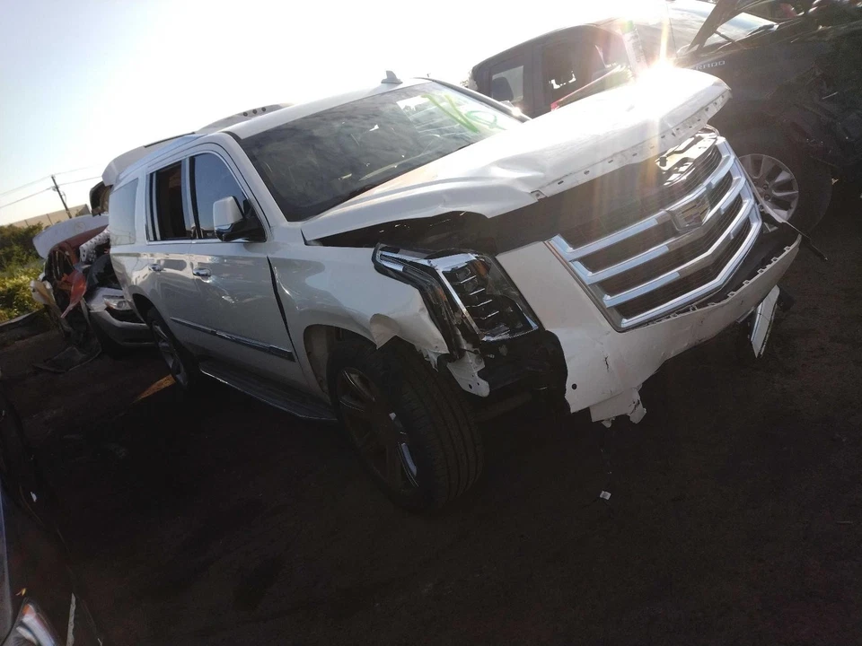 Used Roof Panel Glass fits: 2015 Cadillac Escalade esv Crew Cab Grade A - Image 2 of 4