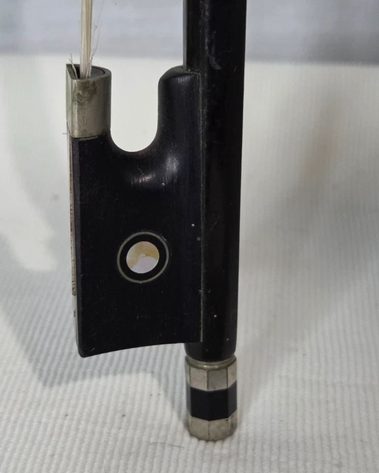 Vtg 1/2 Carbon Fiber Violin Bow Natural Horsehair Ebony Frog Round Stick 24.5'' - Image 2 of 4