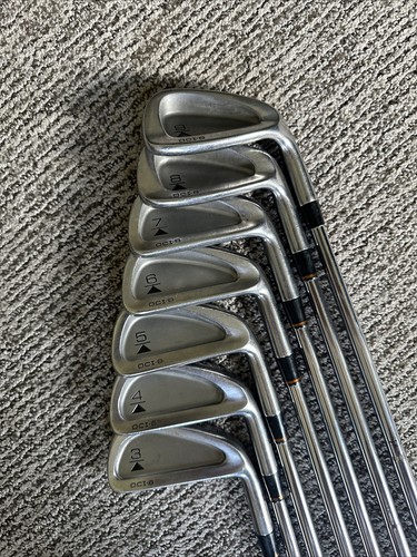 Fer 4 Titleist DCI 990.B – Dynamic Gold S300 – Stiff – Acier