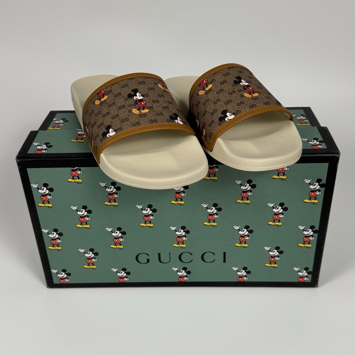 NEW Gucci x Disney GG Supreme Mickey Collaboration Slides  display picture 3