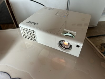 Acer H6510BD Full HD 1080 /DLP Projektor HDMI / 3D Ready / UNGEPRÜFT