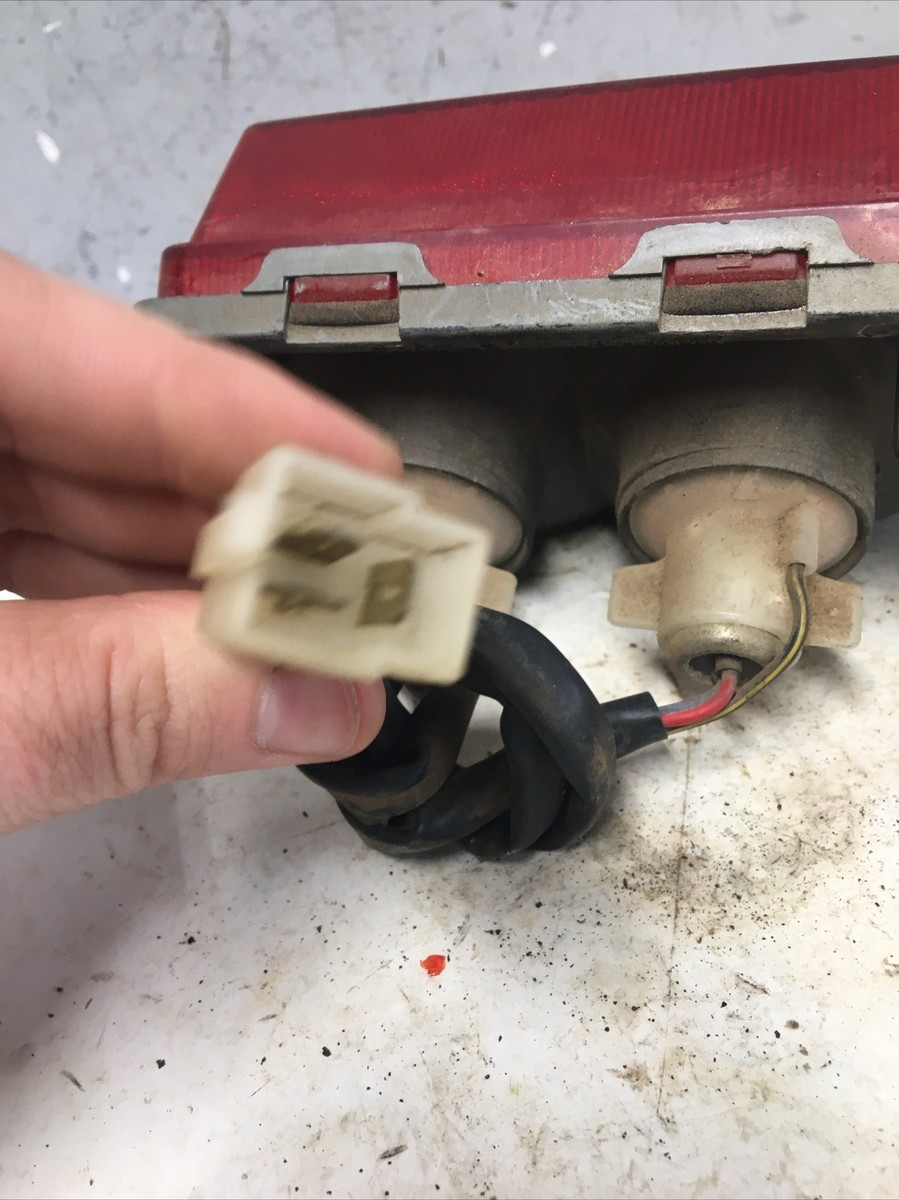 OEM 1988 88-97 Kawasaki ZX600 Ninja 600 REAR TAILLIGHT