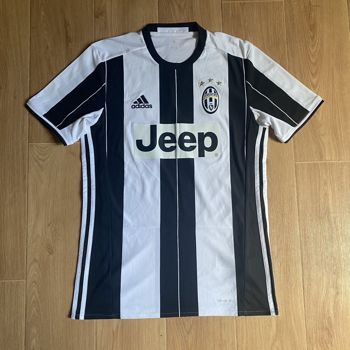 Juventus Home Football Shirt 2016 – 2017 Mandzukic #17 SIze