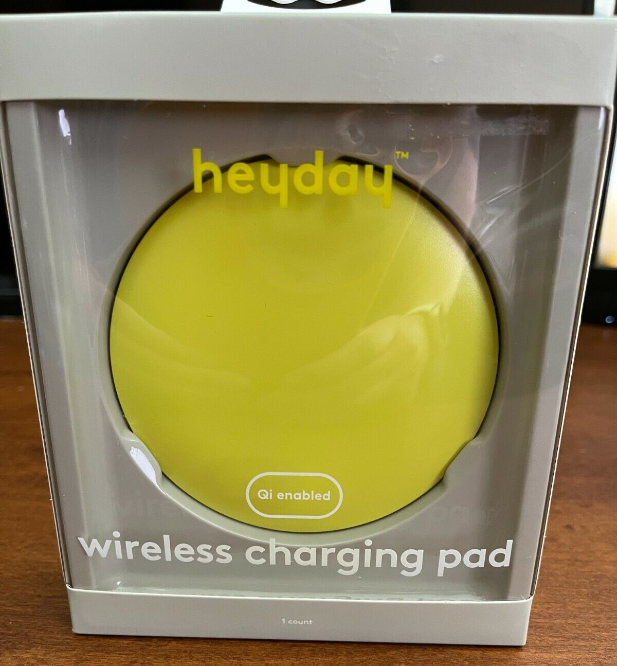 Heyday Blue Qi Enabled Wireless High Speed Charging Pad 191907153545 eBay