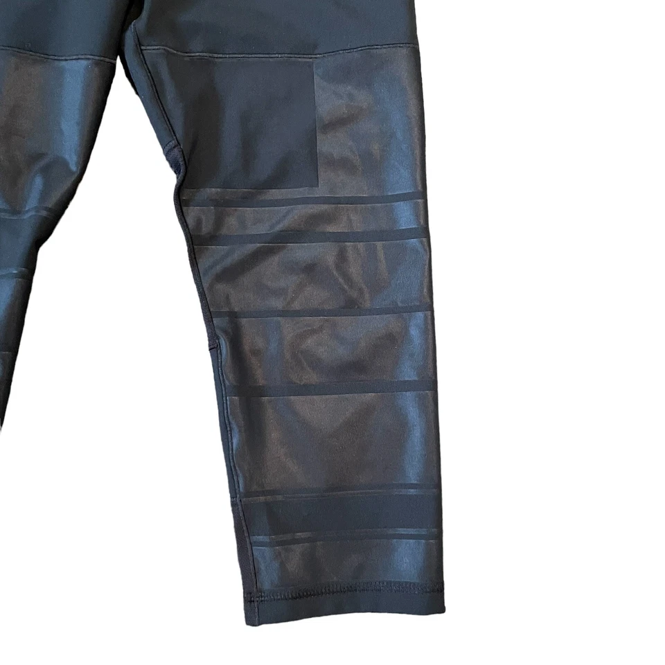 Adidas Leggings Womens Medium Black Crop Climalite Mesh Detail Yoga Pants Capri - Image 2 of 4