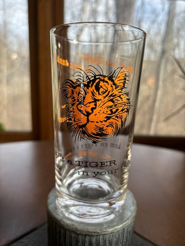 Vintage ESSO Tiger Gas "PUT A TIGER IN YOUR TANK" Written In Many Languages - Picture 2 of 11