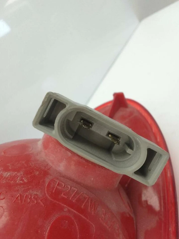 05288743AG rear lamp lh for CHRYSLER PT CRUISER (2000- ) 2.2CRD (121CV 820338 - Image 2 of 4