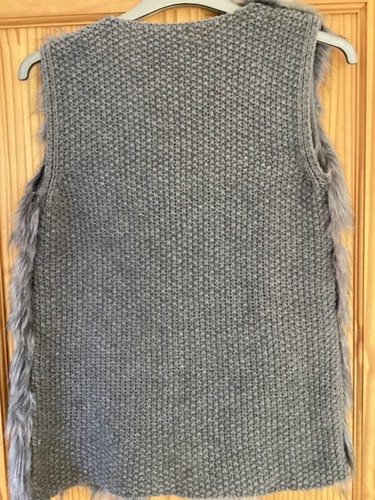 Primark Faux Fur Waistcoat Edge To Edge Gilet - Size small 10-12 Knitted Back - Picture 2 of 2