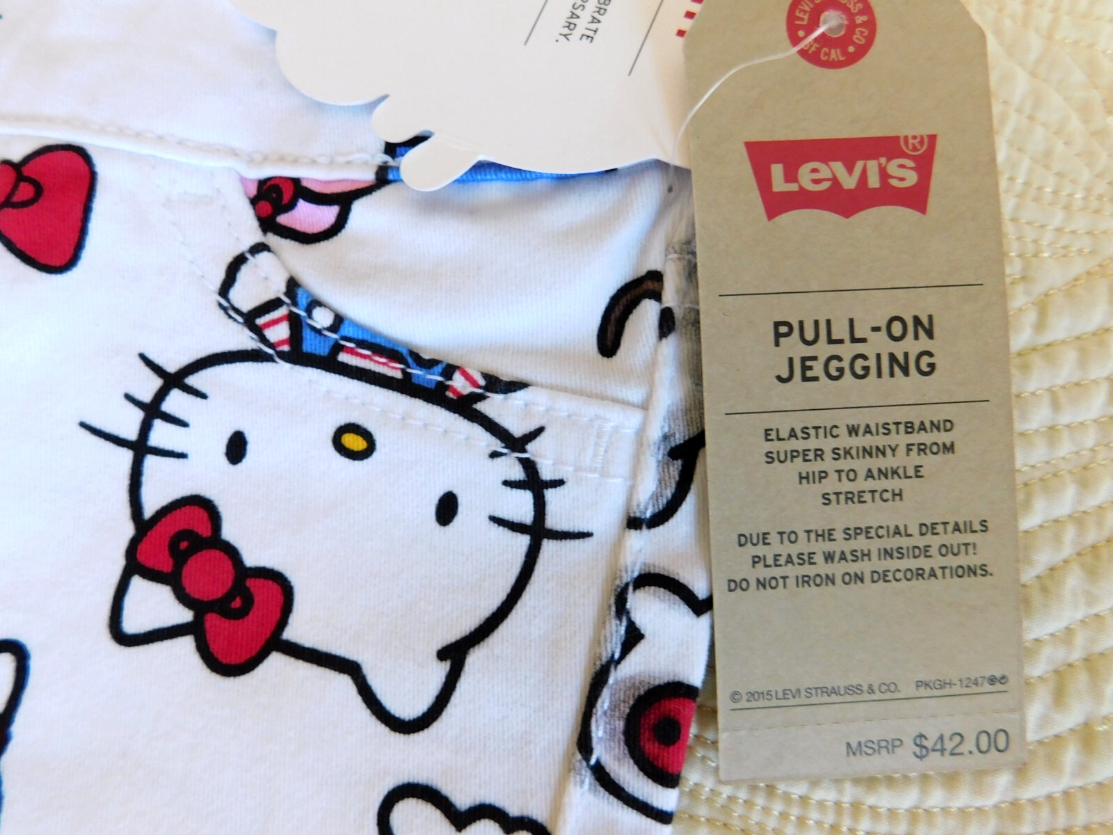 NWT Hello Kitty Sanrio graphic Levi's denim leggings girls pull on jeggings 6X image 9