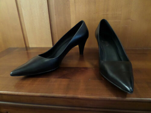 Patent Leather Escarpin Celine ESCARPINS CÉLINE VINTAGE Tout Cuir TALON De Cm POINTURE 36 CÉLINE SHOES