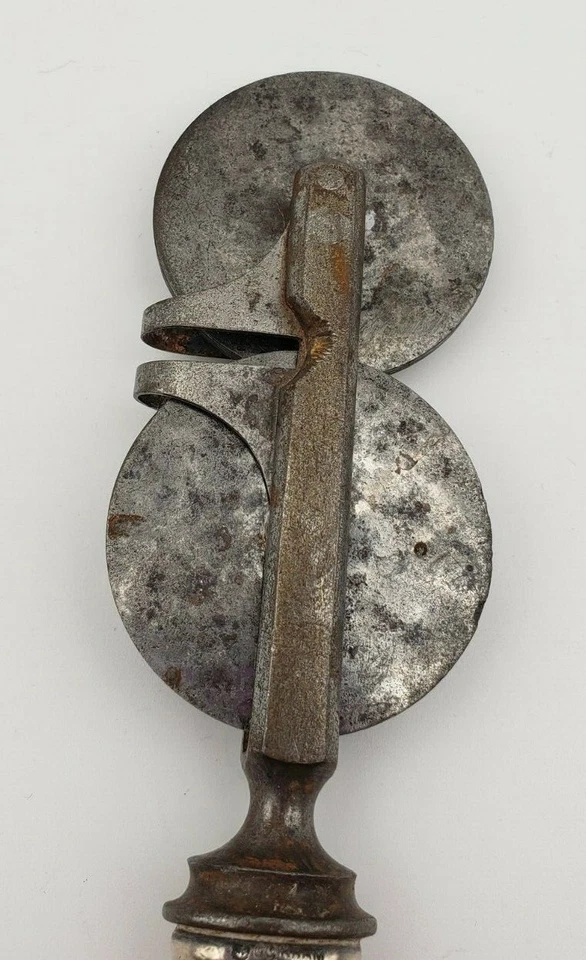 Afilador de cuchillos tipo rueda Winthrop de Gorham inusual con placa plateada #7603 Foto 3 de 4