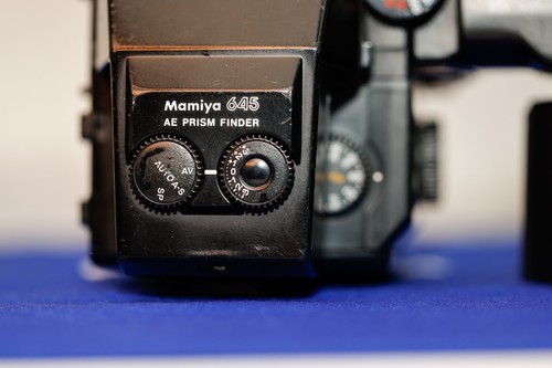 Mamiya 645 Super Medium Format Camera Kit w/ Prism and 120 Film Back #758 - Photo 7/7