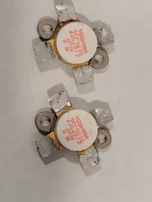 2 PILLS TRANSISTORS TOSHIBA 2SC2879 FOR HF TRANSCEIVERS OR LINEAR AMPLIFIER
