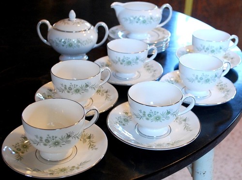 Wedgwood WESTBURY Tea Set For 7 (23 Pc) Cups, Saucers Plates + Creamer & Sugar - Picture 22 of 22