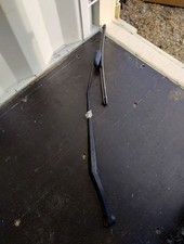 11 Buick Regal Passenger Right Side Windshield Wiper Arm and Blade Assembly OEM