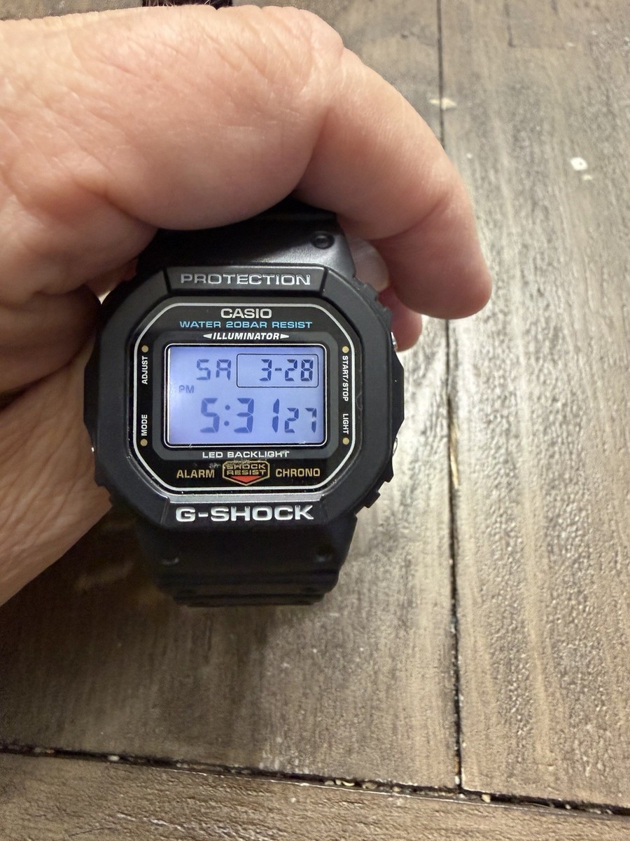 Casio G-Shock 3525-DW/5600UE Men's Digital Wristwatch Stainless
