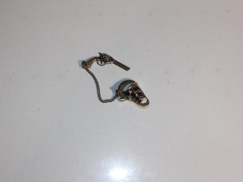 HOPALONG CASSIDY METAL GUN & HOLSTER PINBACK 1950'S