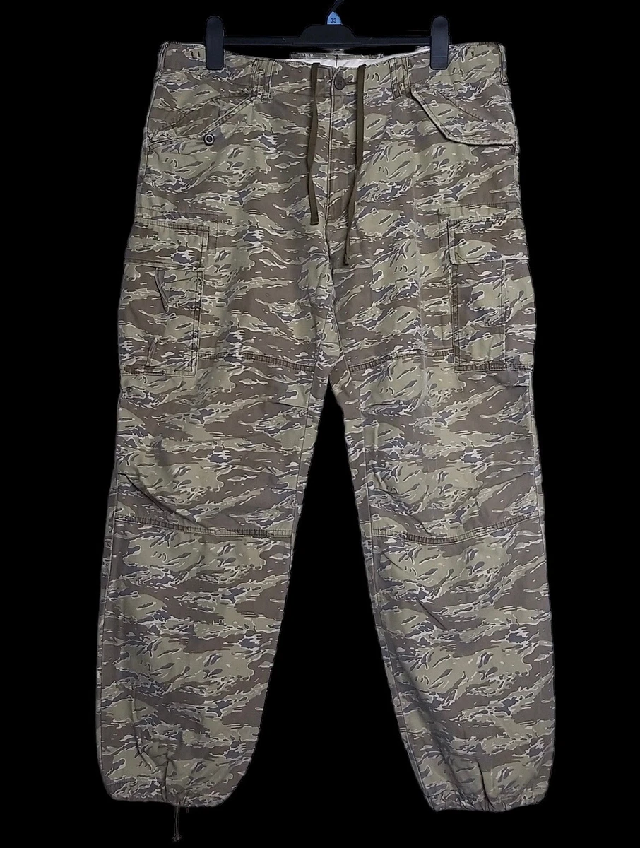 🔥COOL🔥UNIQLO TIGER STRIPED CAMO MILITARY ARMY DESIGN CARGO PANT, Size 39”